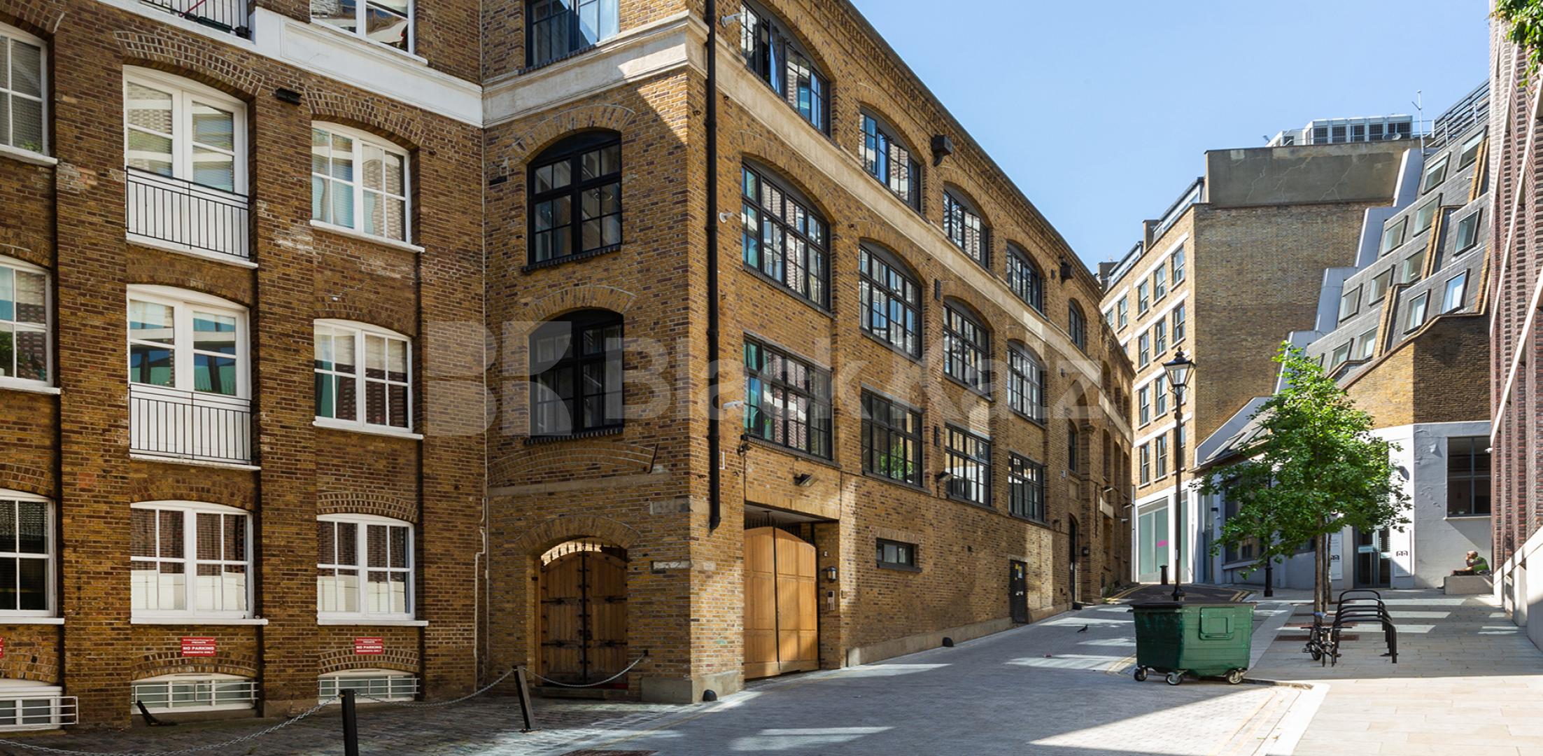 			WAREHOPUSE CONVERSION!, 1 Bedroom, 1 bath, 1 reception Flat			 Crawford House Farringdon Road, FARRINGDON / HOLBORN